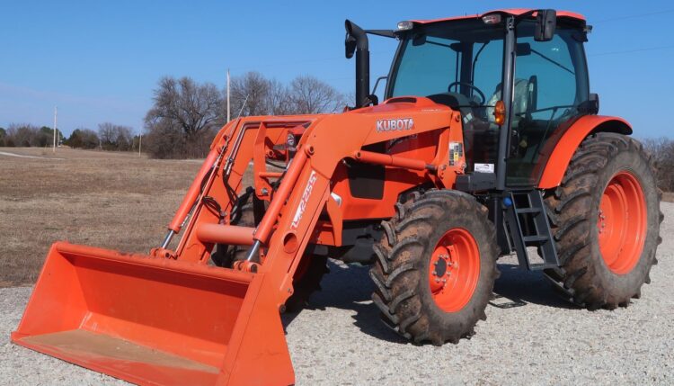 2017 Kubota M6-141