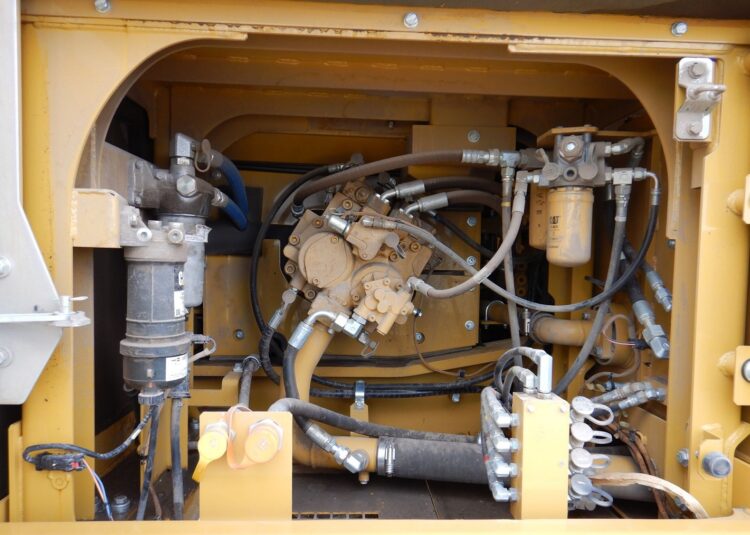 2018 Caterpillar 330FL - Image 107