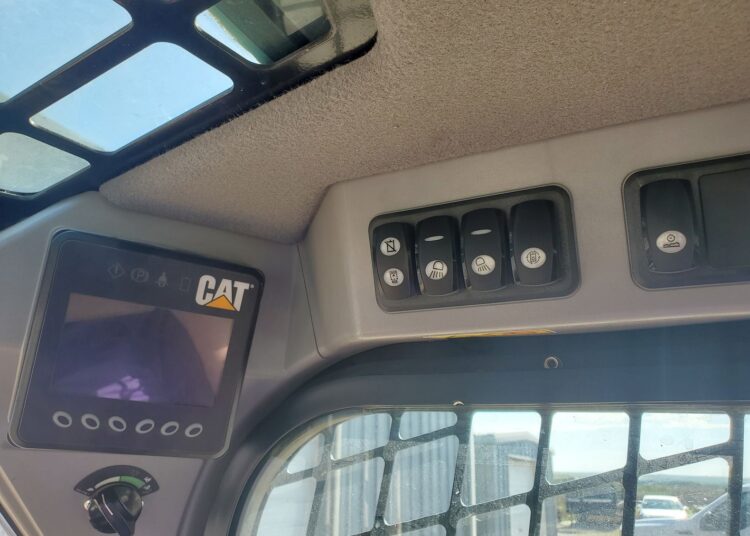 2014 Caterpillar 299D XHP - Image 16