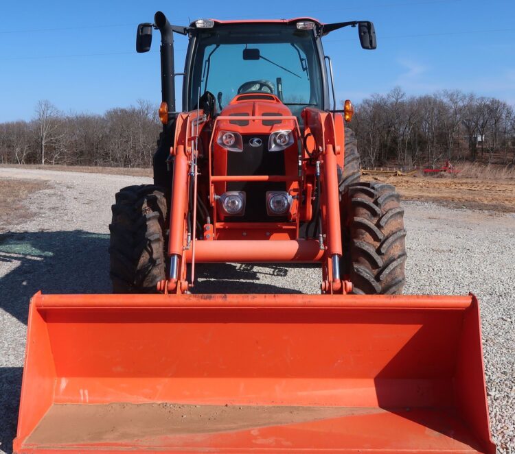 2017 Kubota M6-141 - Image 3