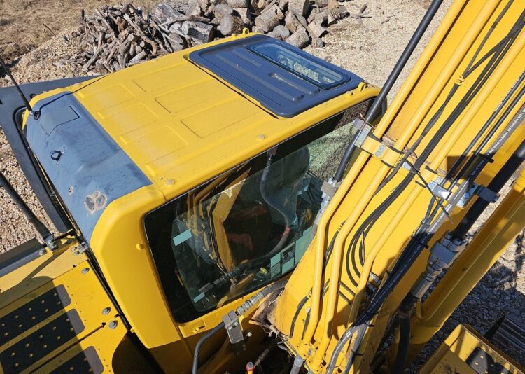 2019 Komatsu PC210LC-11 - Image 24