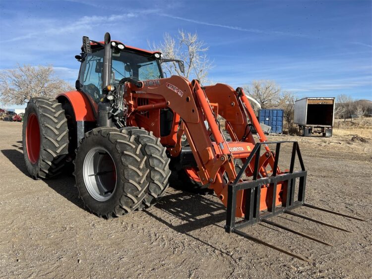 2016 Kubota M7-151 Premium - Image 4