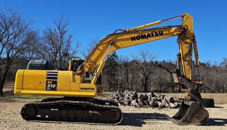 2019 Komatsu PC210LC-11 - Image 5