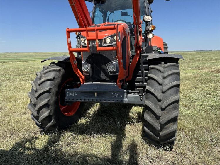 2019 Kubota M7-152 Deluxe - Image 5