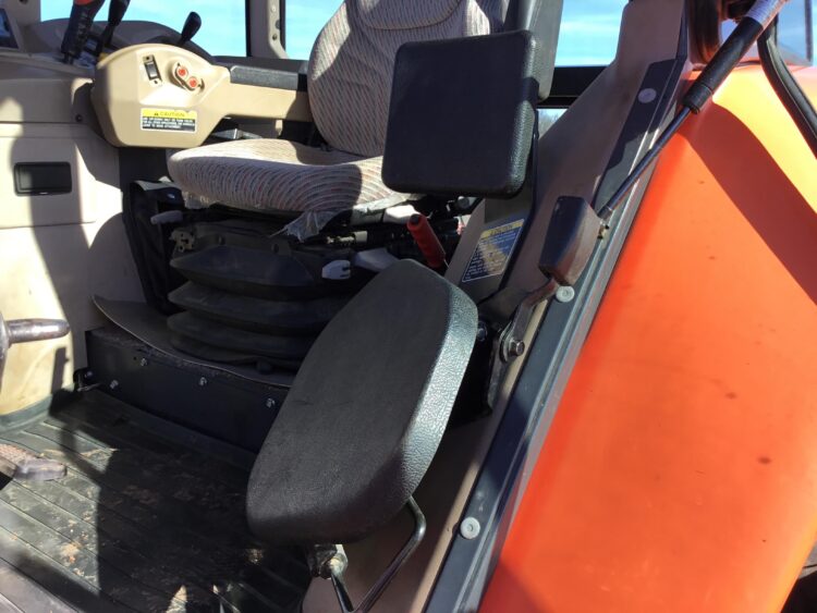 2012 Kubota M135X - Image 46