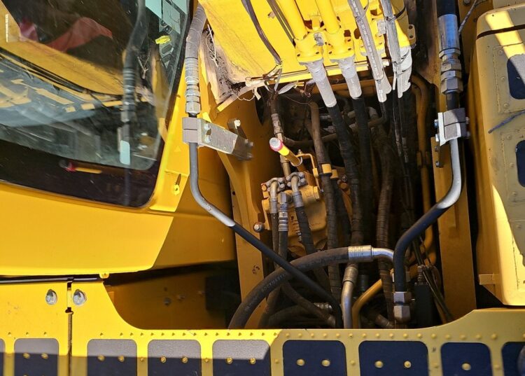 2019 Komatsu PC210LC-11 - Image 46