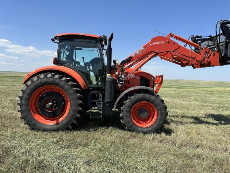 2019 Kubota M7-152 Deluxe - Image 48