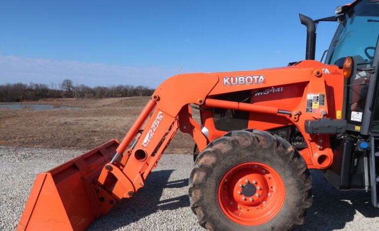 2017 Kubota M6-141 - Image 53