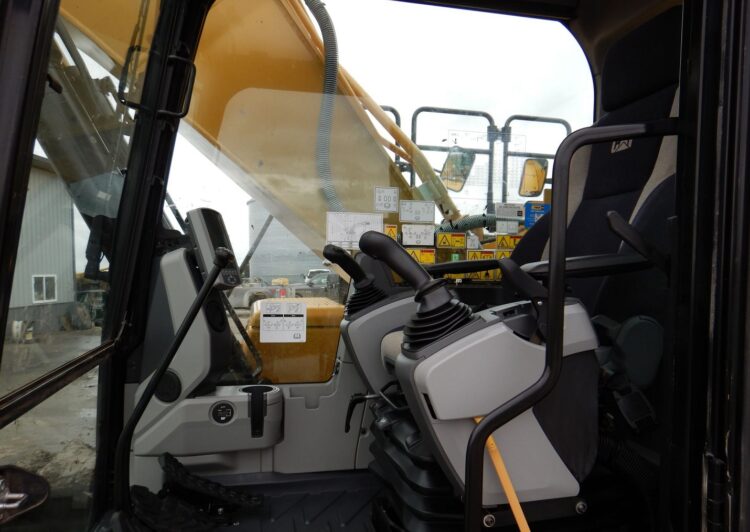 2018 Caterpillar 330FL - Image 57