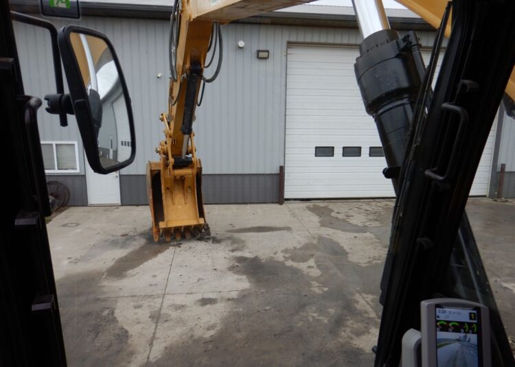 2018 Caterpillar 330FL - Image 66