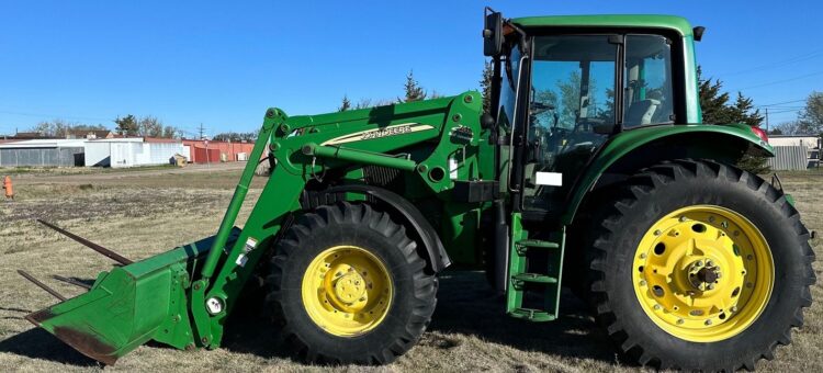 2003 John Deere 7220 - Image 9